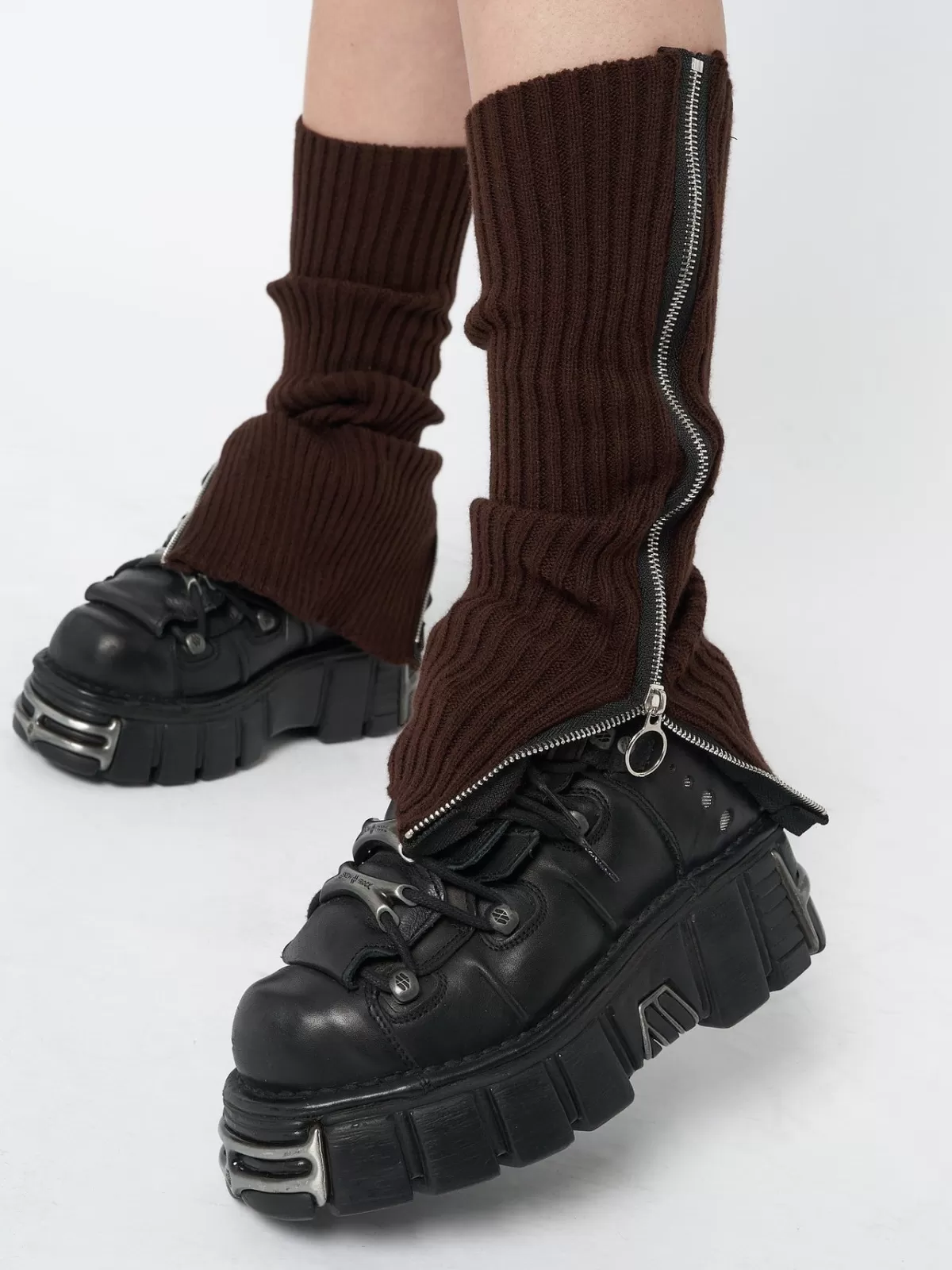 Hot Minga London Downtown Zip Up Leg Warmers Brown