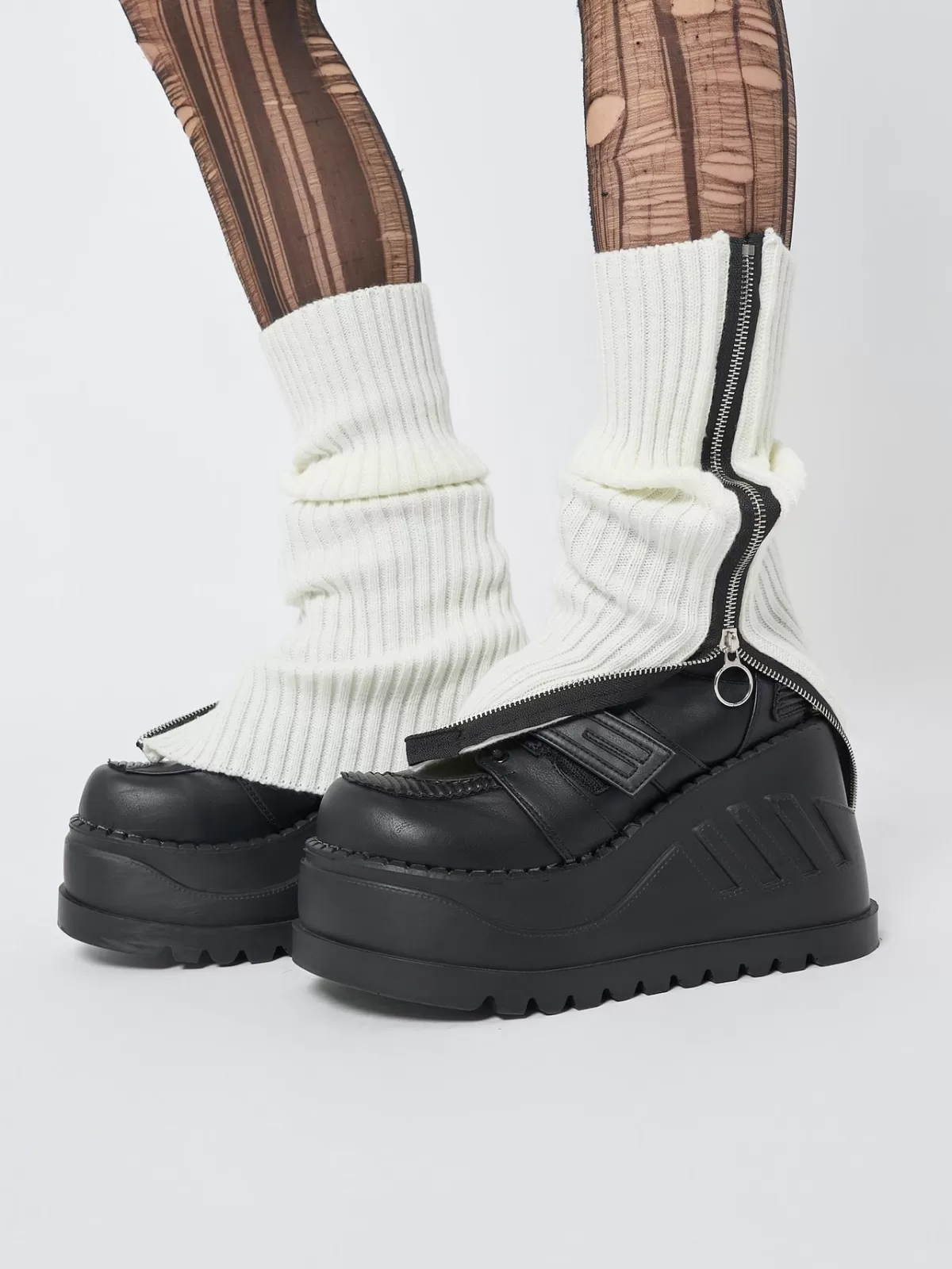 Outlet Minga London Downtown Zip Up Leg Warmers White