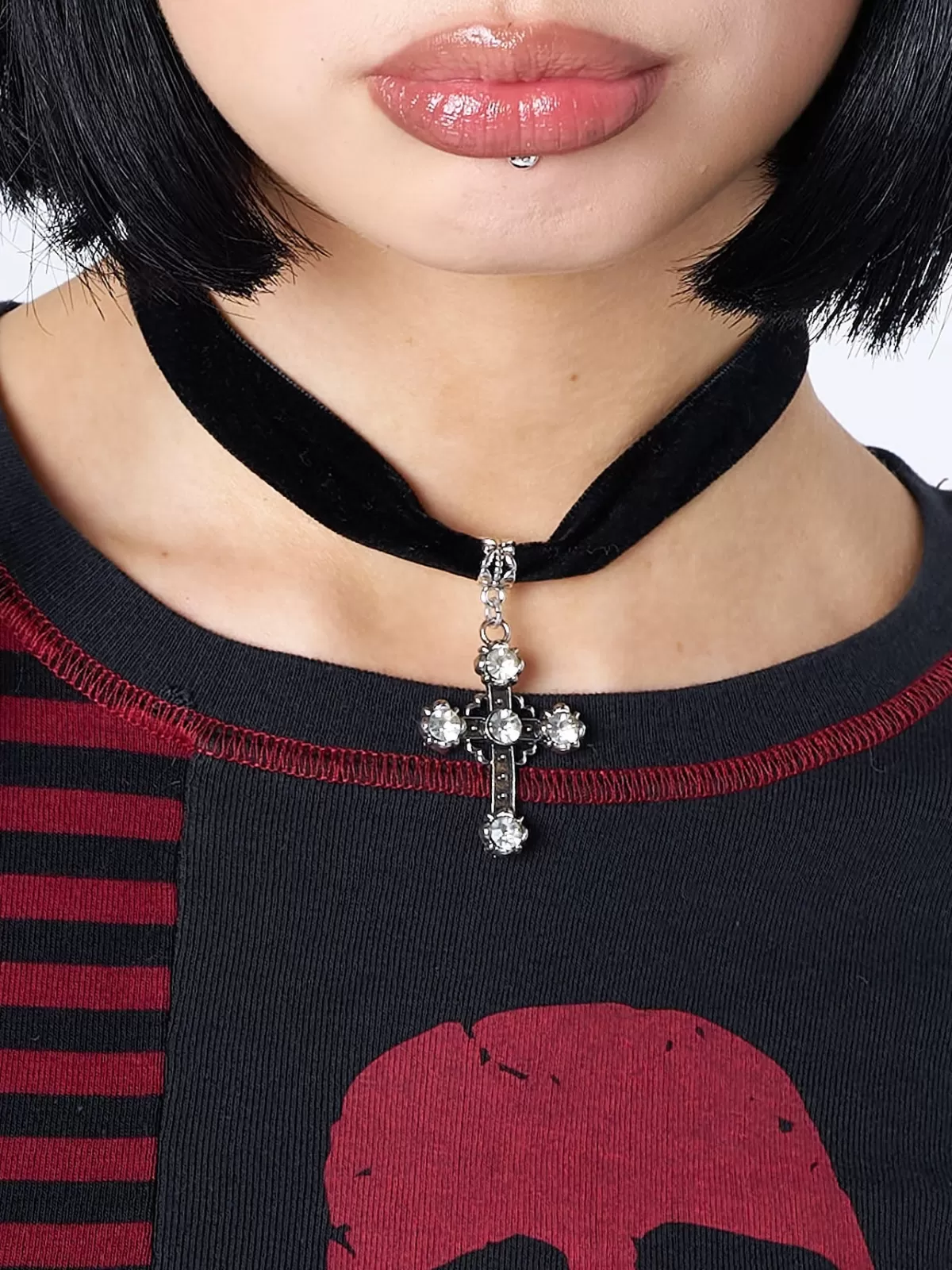 Best Minga London Gothic Cross Pendant Choker Necklace Black