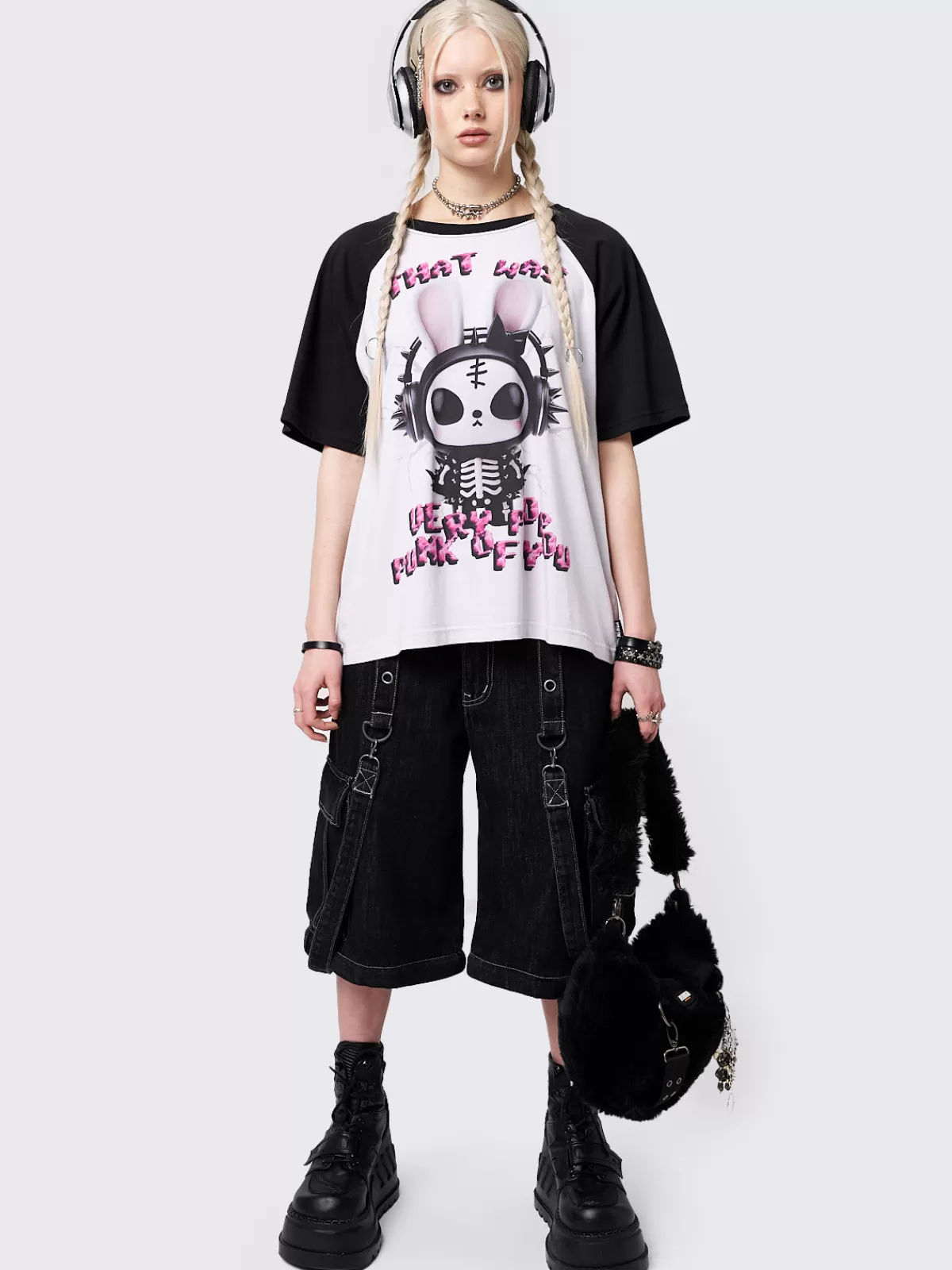 Online Minga London Pop Punk Bunny Raglan Graphic T-shirt Black