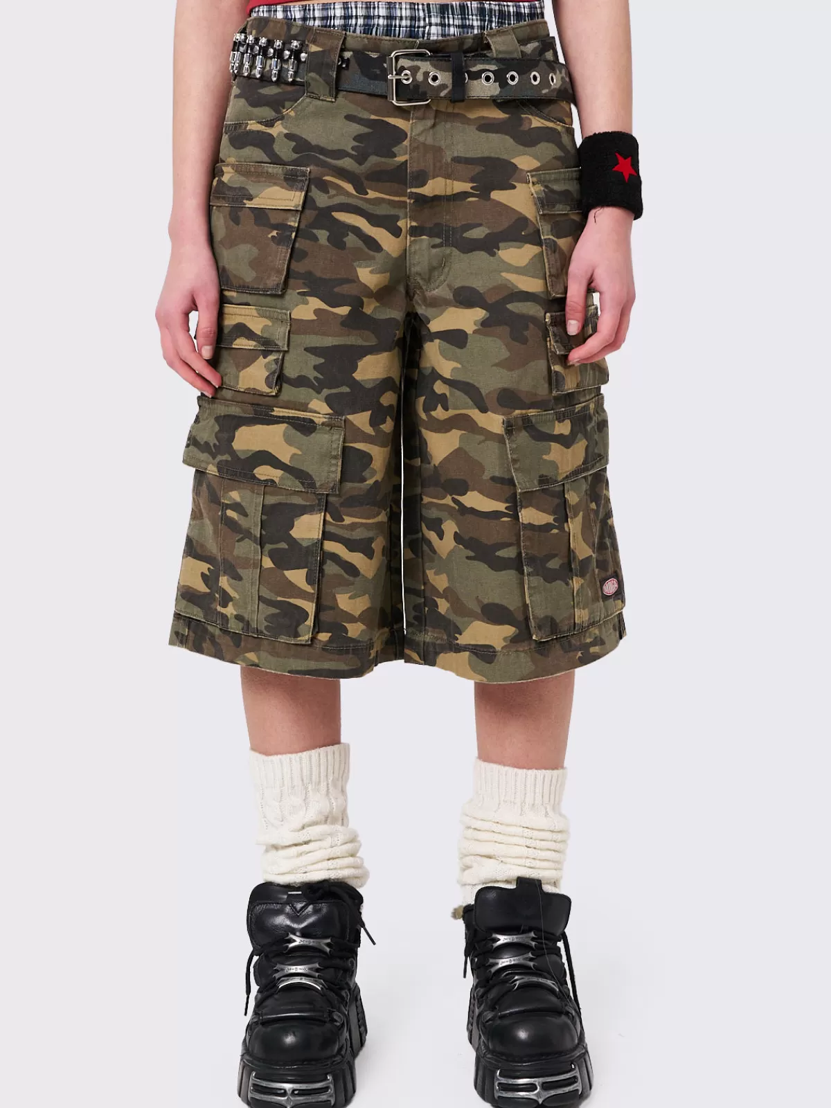 Outlet Minga London Stereo Camo Pocket Long Cargo Shorts Multi