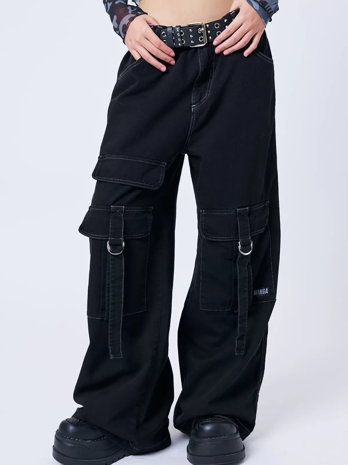 Fashion Minga London Tyra Utility Pockets Pants Black