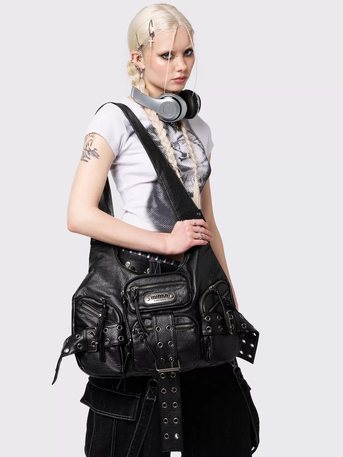 Discount Minga London Unchained Faux Leather Shoulder Bag Black