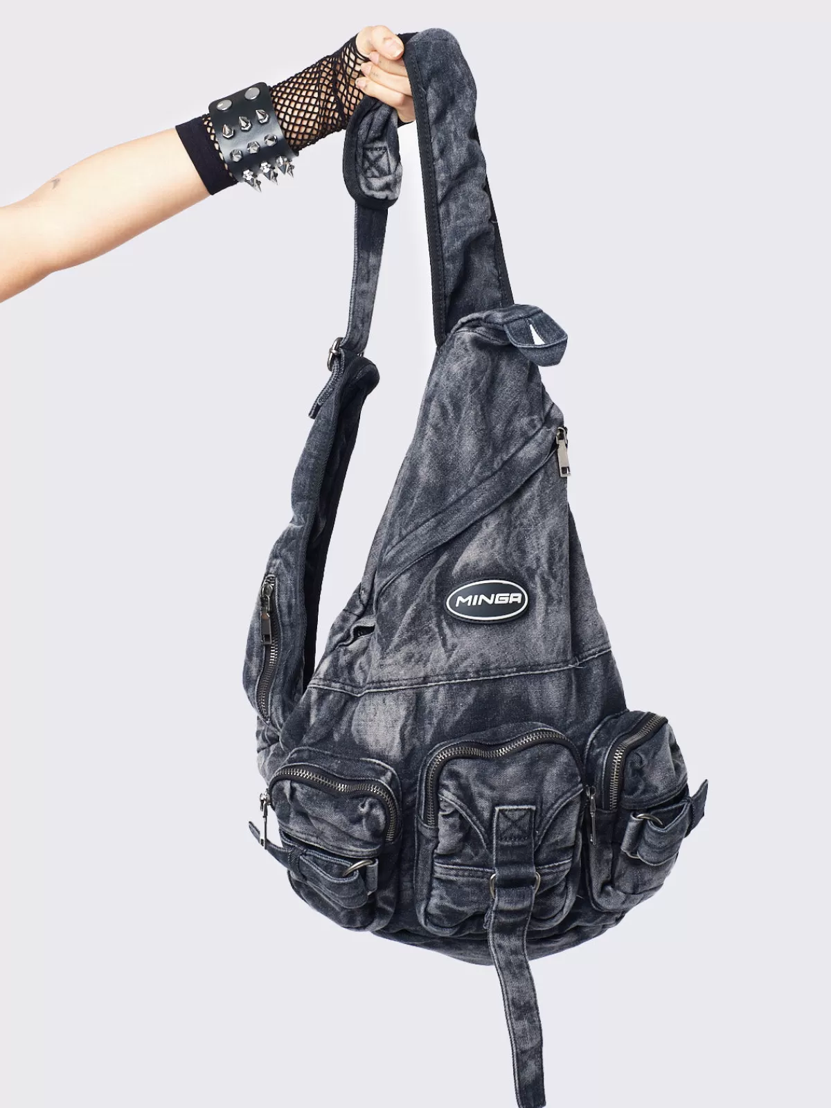 Discount Minga London Urban Washed Sling Bag Black