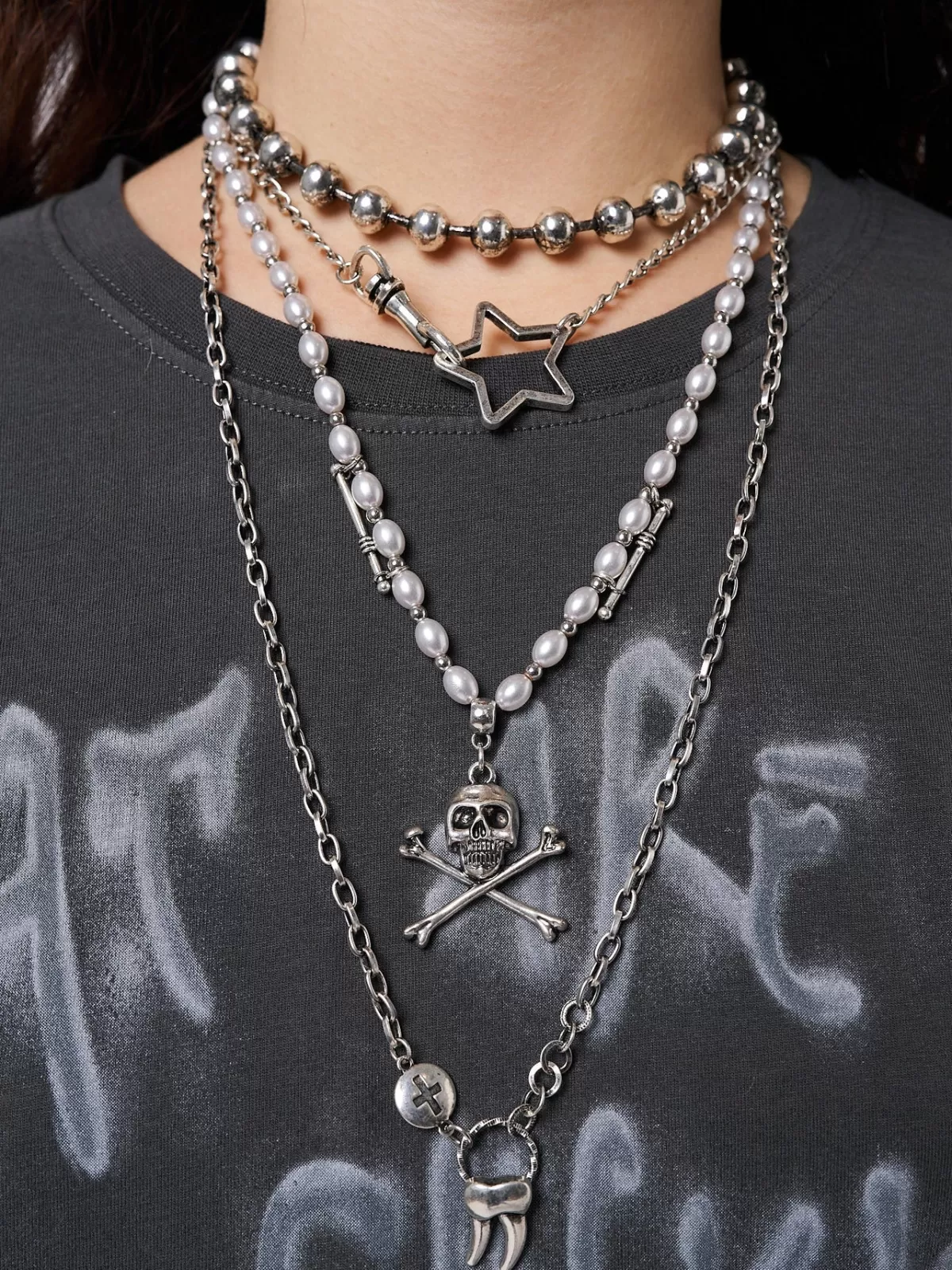 Clearance Minga London Wisdom Tooth Gothic Pendant Necklace Silver